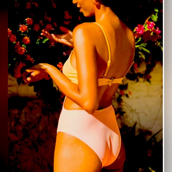 NWT Billabong Hi Life Freya One Piece Swimsuit - S, M, L & XL - Picture 4 of 13